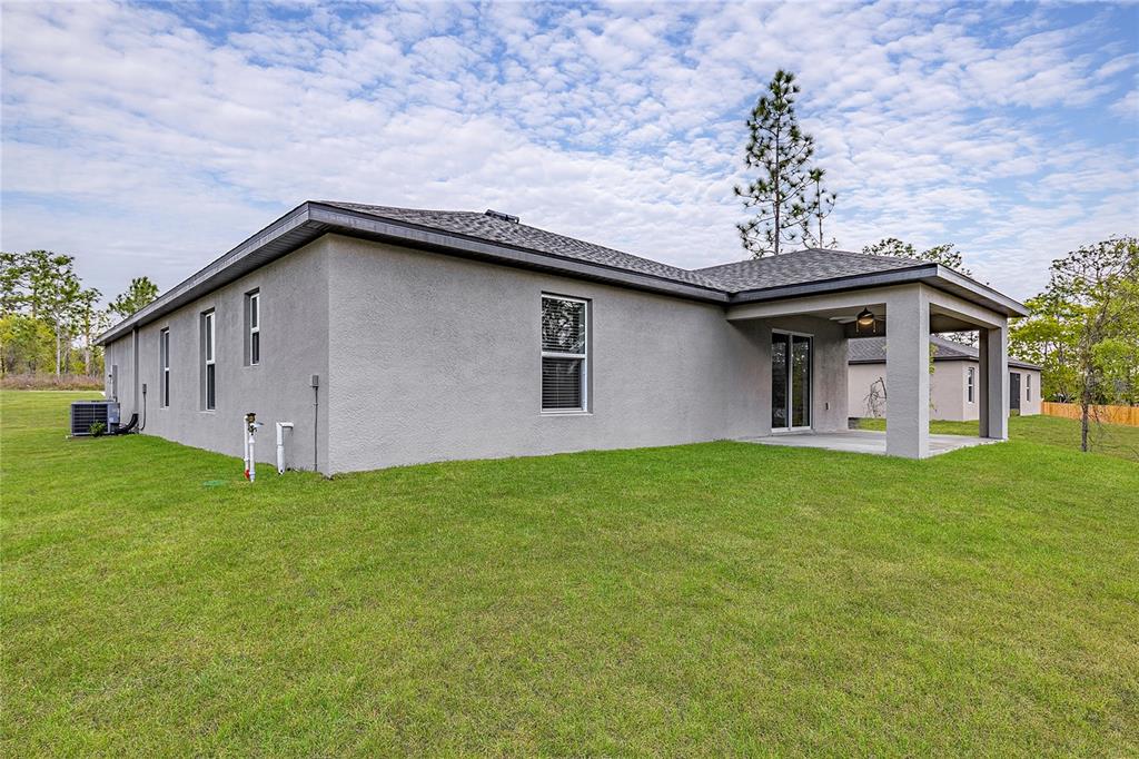 12063 Centralia Road Weeki Wachee, FL 34614 - Photo 2 of 9 Gallery Image 2