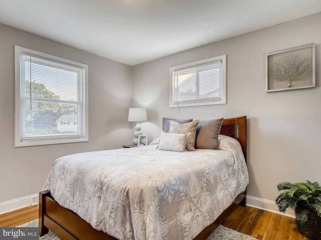 14 Wengate Road Owings Mills, MD 21117 - Photo 11 of 20 Primary Bedroom w/Original Wood Floors