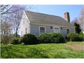 28 Gray Court Rye, NH 03870 - Photo 2 of 4