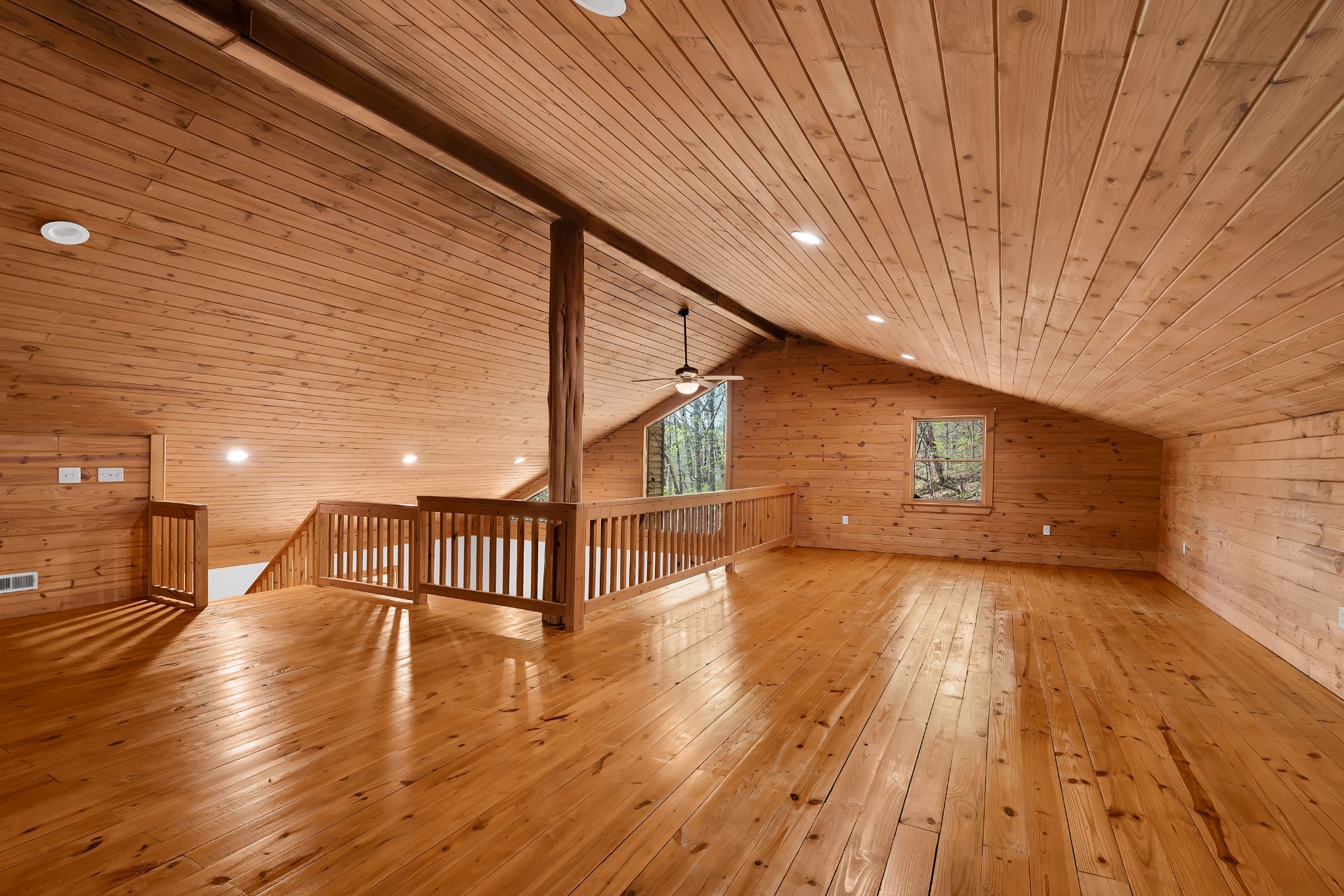 551 Shippmans Creek Road Wartrace, TN 37183 - Photo 18 of 75 a view of livingroom with wooden floor
