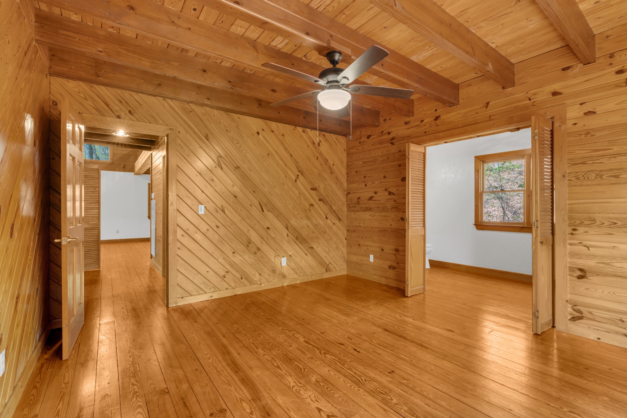 551 Shippmans Creek Road Wartrace, TN 37183 - Photo 32 of 75 a view of empty room with wooden floor