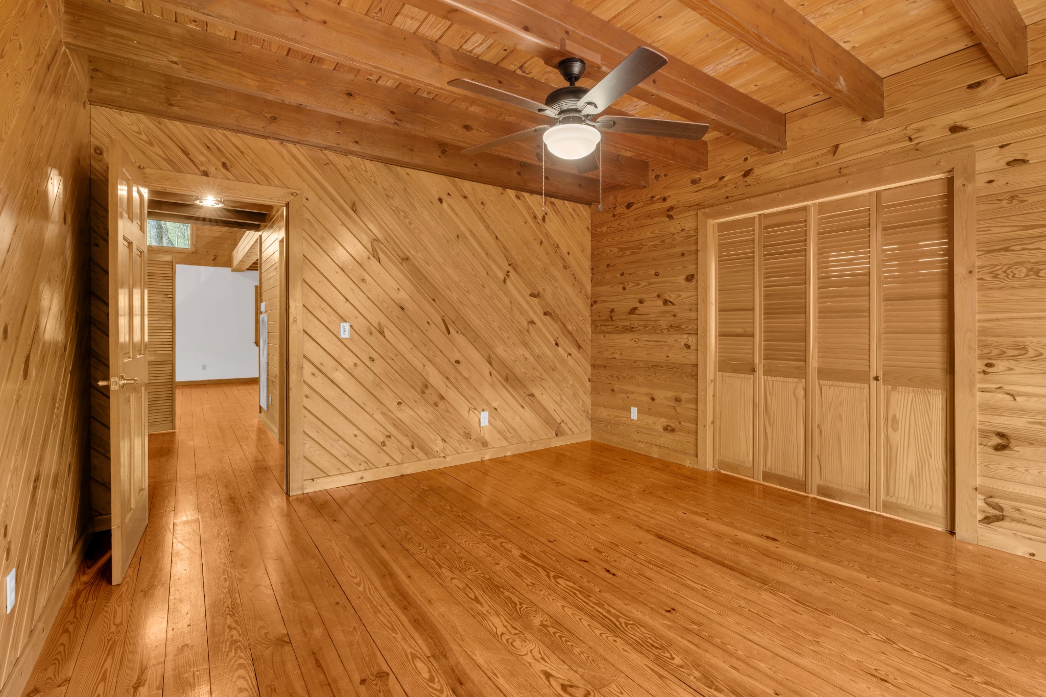 551 Shippmans Creek Road Wartrace, TN 37183 - Photo 33 of 75 a view of empty room with wooden floor