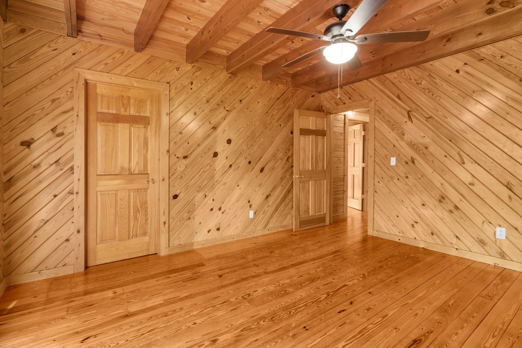 551 Shippmans Creek Road Wartrace, TN 37183 - Photo 34 of 75 a view of empty room with wooden floor and fan