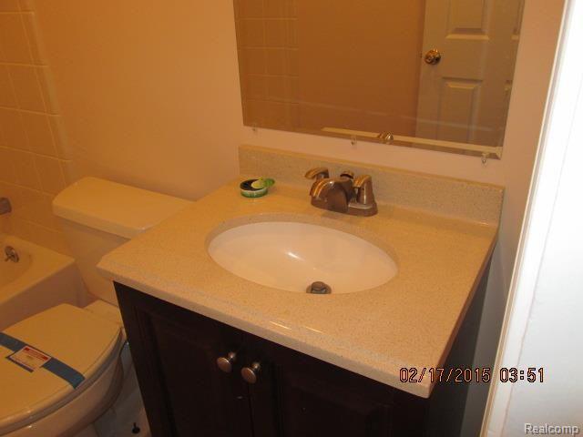 3051 Eastern Avenue Rochester, MI 48307 - Photo 17 of 30 IMG_4014.jpg