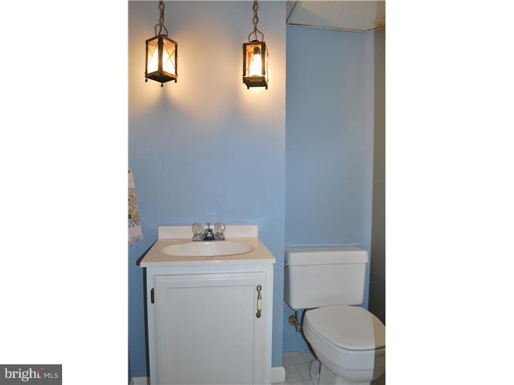51 Home Road Hatboro, PA 19040 - Photo 11 of 20 Bathroom