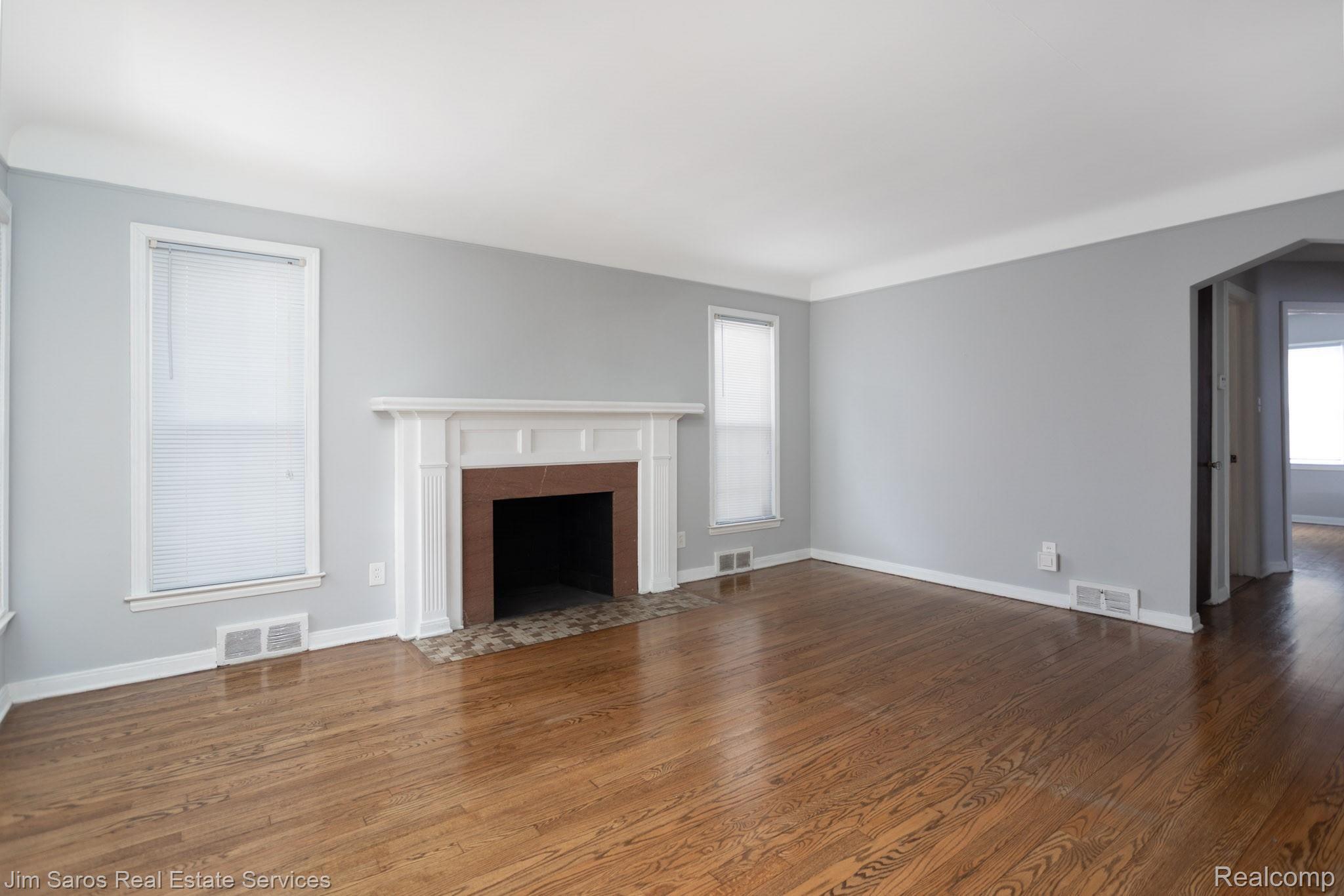 4711 Yorkshire Road Detroit, MI 48224 - Photo 3 of 18 6.jpg