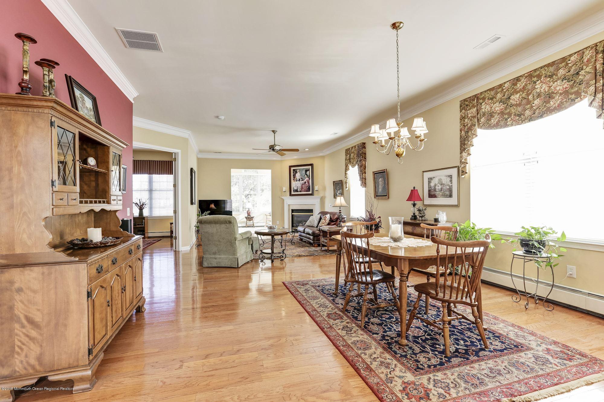 27 Barton Creek Road Jackson, NJ 08527 - Photo 14 of 45 Dining Room