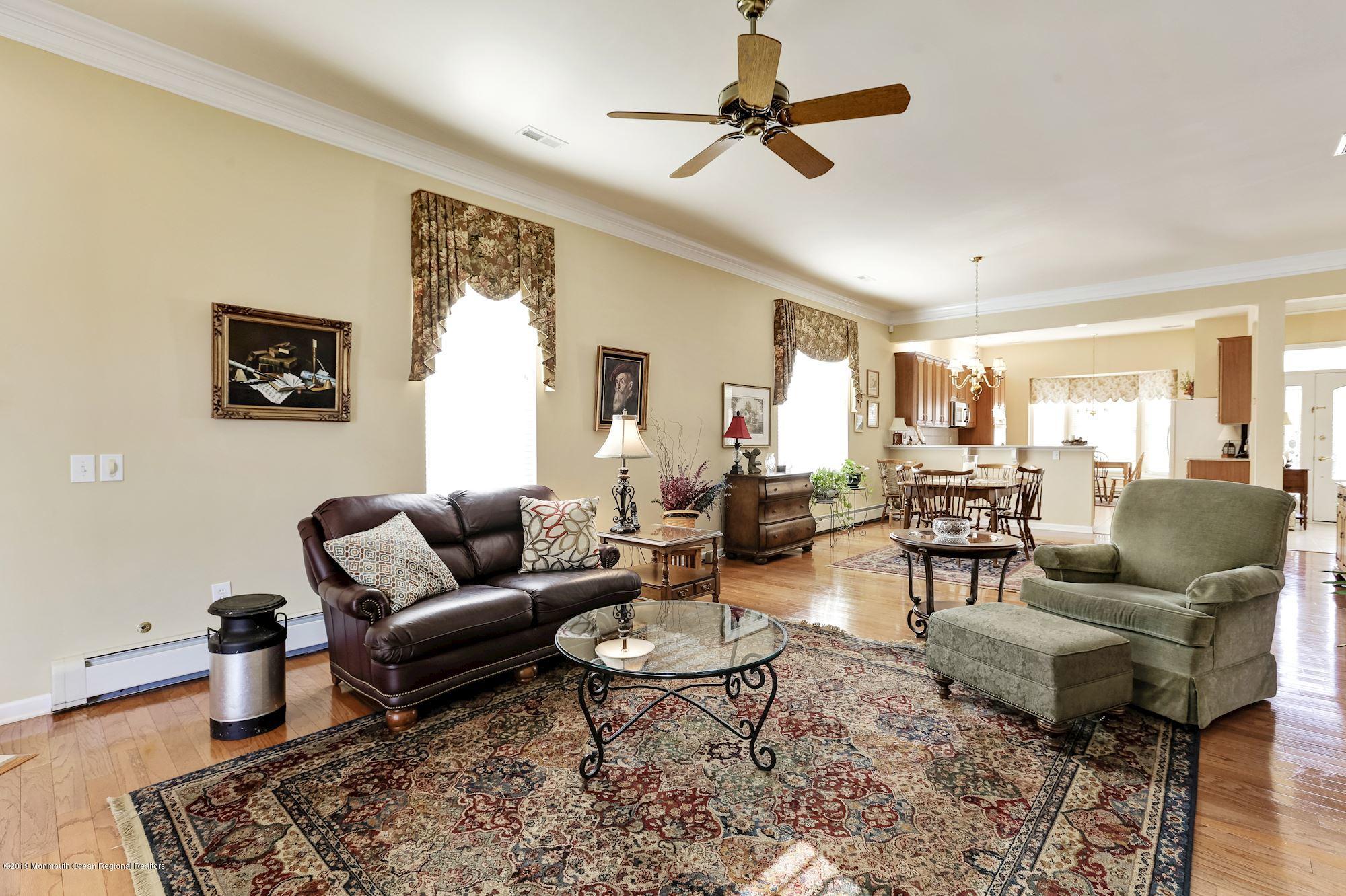 27 Barton Creek Road Jackson, NJ 08527 - Photo 18 of 45 Great Room