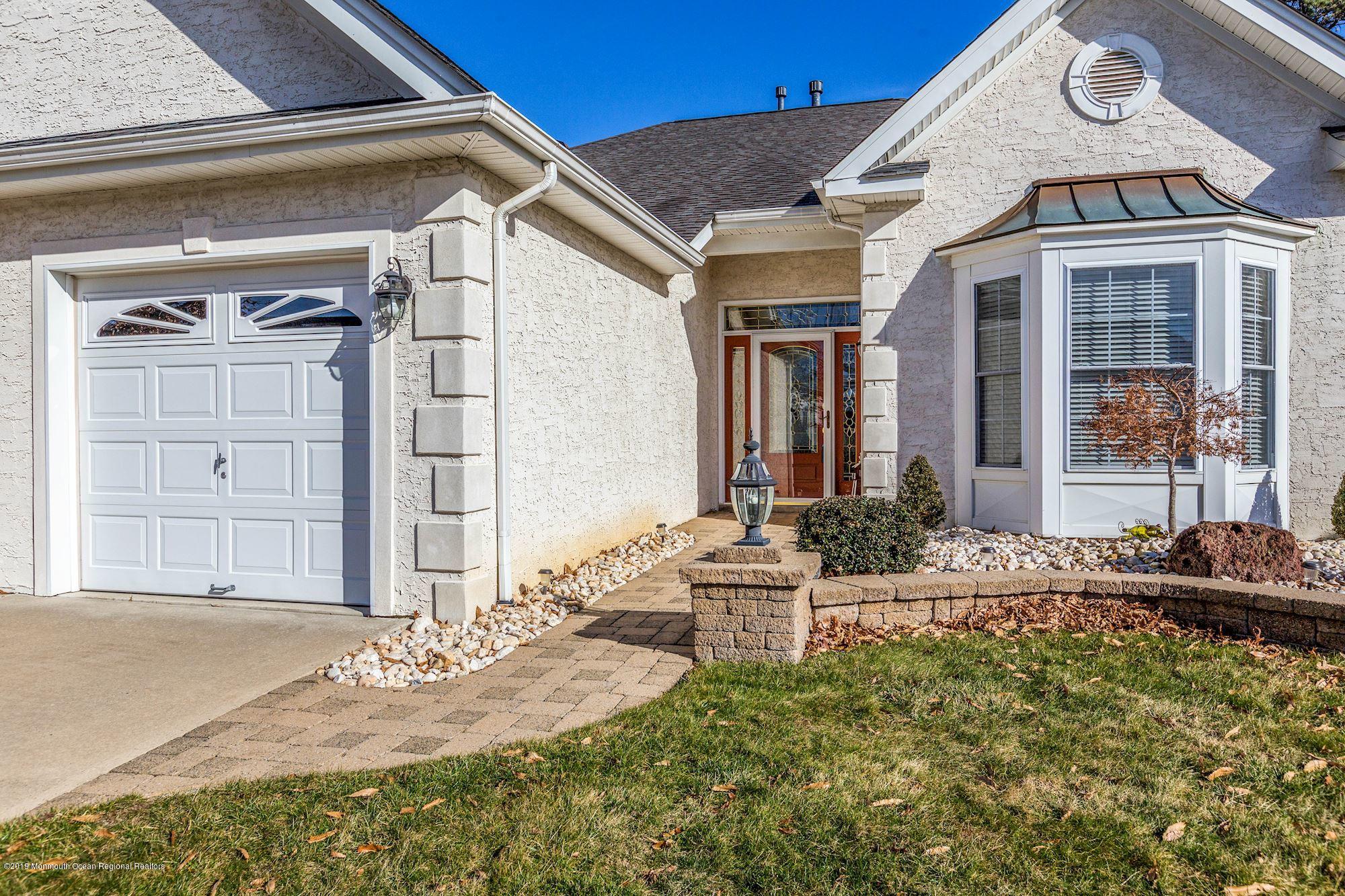 27 Barton Creek Road Jackson, NJ 08527 - Photo 2 of 45 Front Esterior