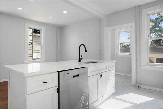 $699,000 | 442 Ave East, Bayonne, NJ 07002