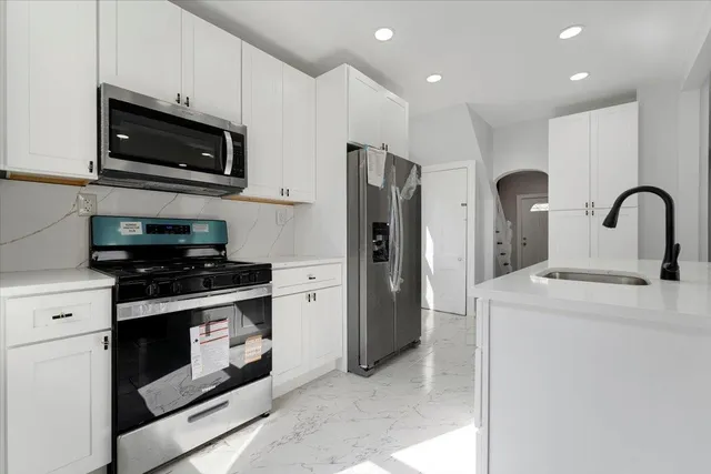 $699,000 | 442 Ave East, Bayonne, NJ 07002