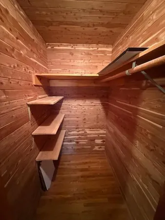 $219,900 | 1405 9th Street, Clarkfield, MN 56223