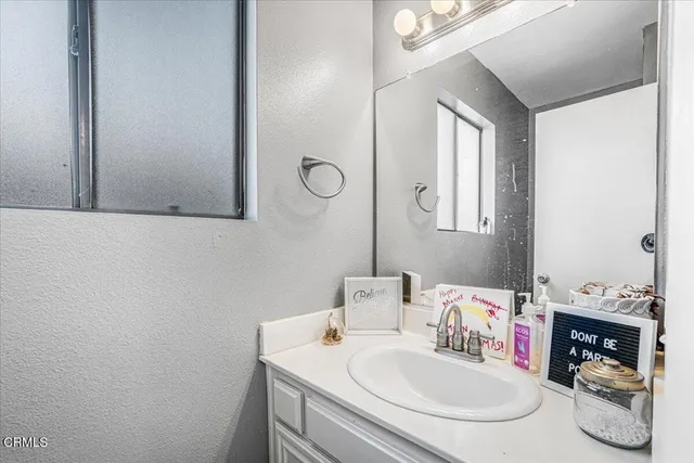 $925,000 | 1414 Fallen Leaf Avenue, Ventura, CA 93004