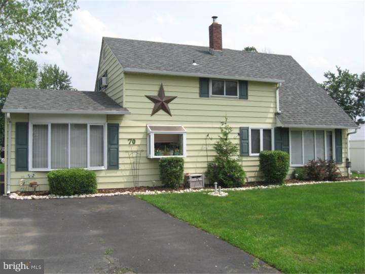 70 Wildflower Road Levittown, PA 19057 - Photo 1 of 25 Exterior