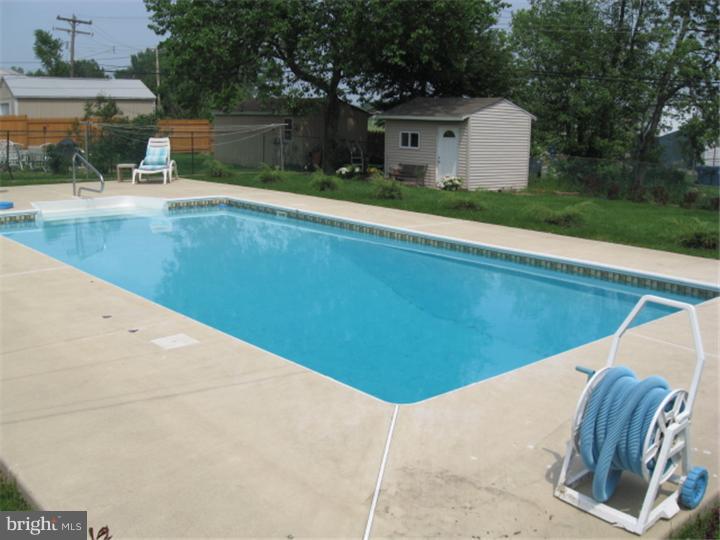 70 Wildflower Road Levittown, PA 19057 - Photo 23 of 25 Gallery Image 23