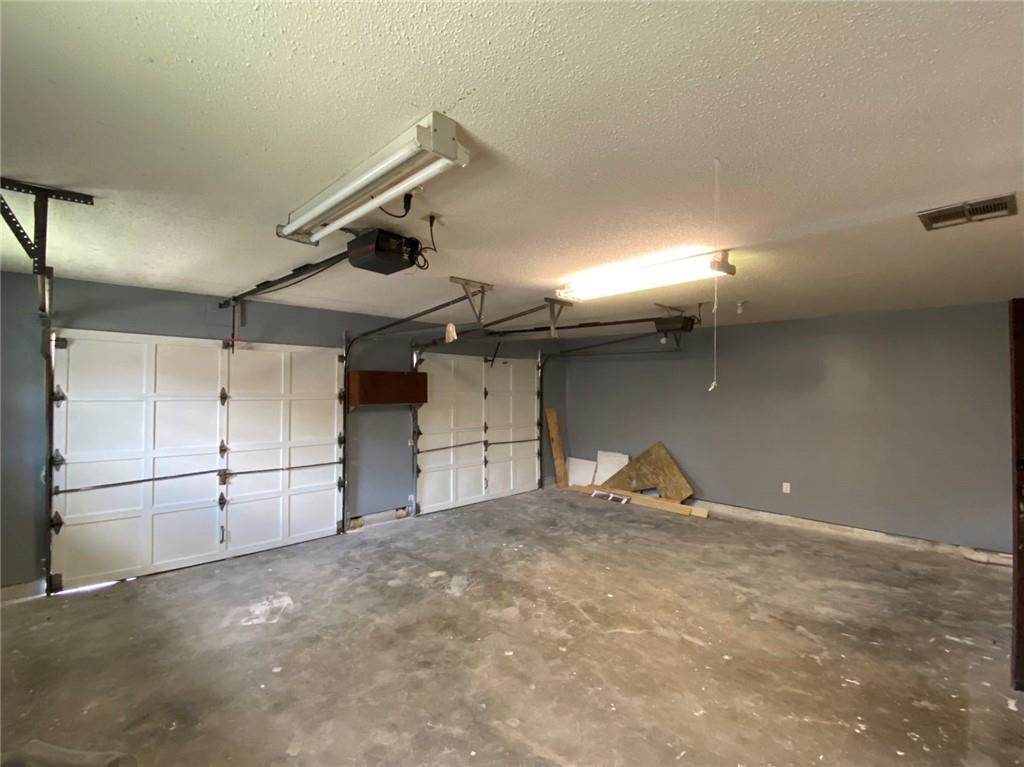 210 Somerset Road Laplace, LA 70068 - Photo 3 of 20