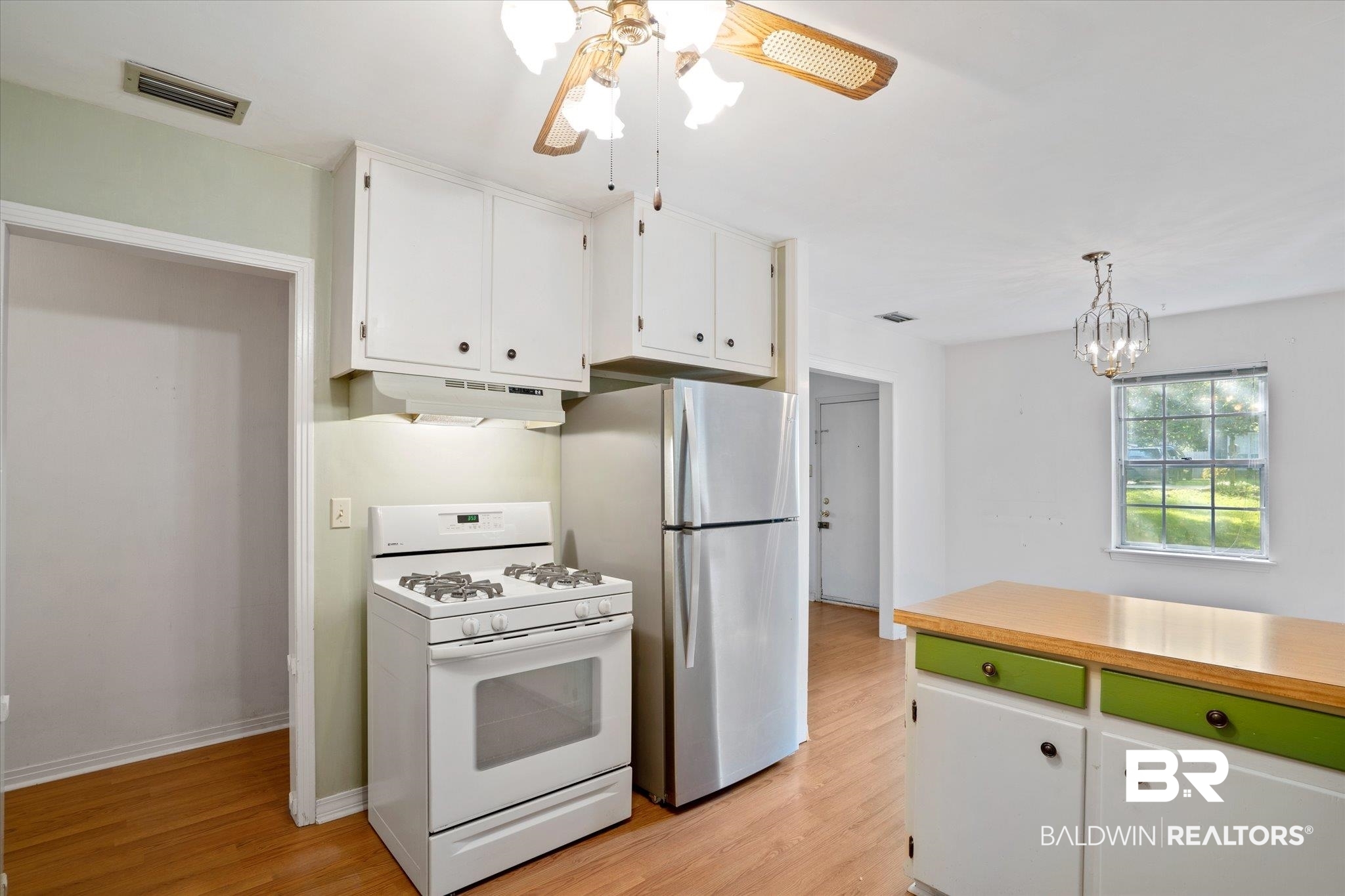 961 Pinemont Drive Mobile, AL 36609 - Photo 8 of 20