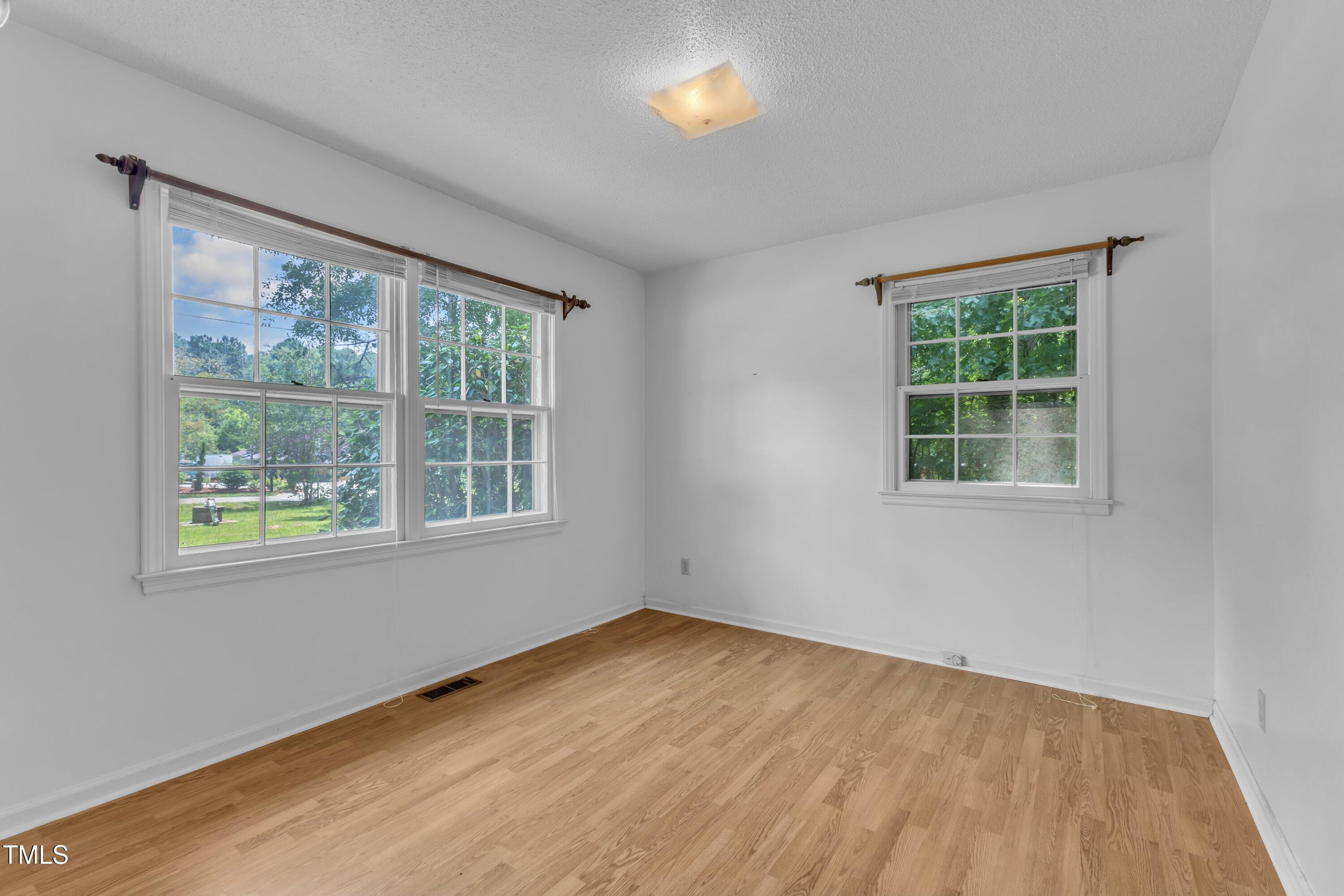 804 Colonial Drive Raleigh, NC 27603 - Photo 14 of 20 13-804 Colonial-37