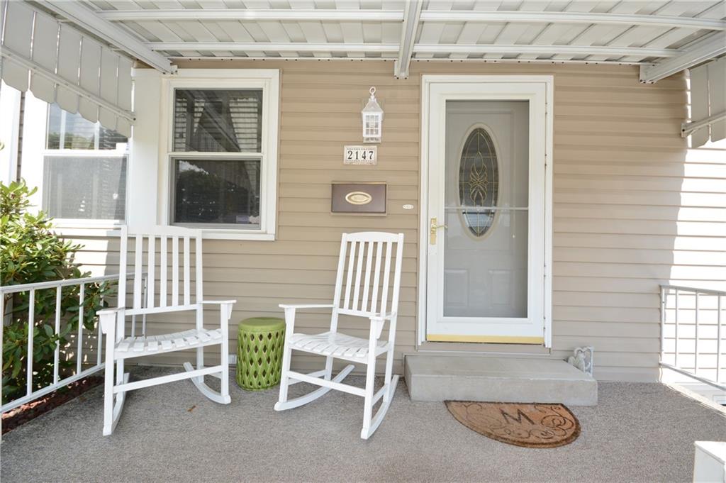 2147 Swallow Hill Road Pittsburgh, PA 15220 - Photo 2 of 19 Peaceful Front Porch