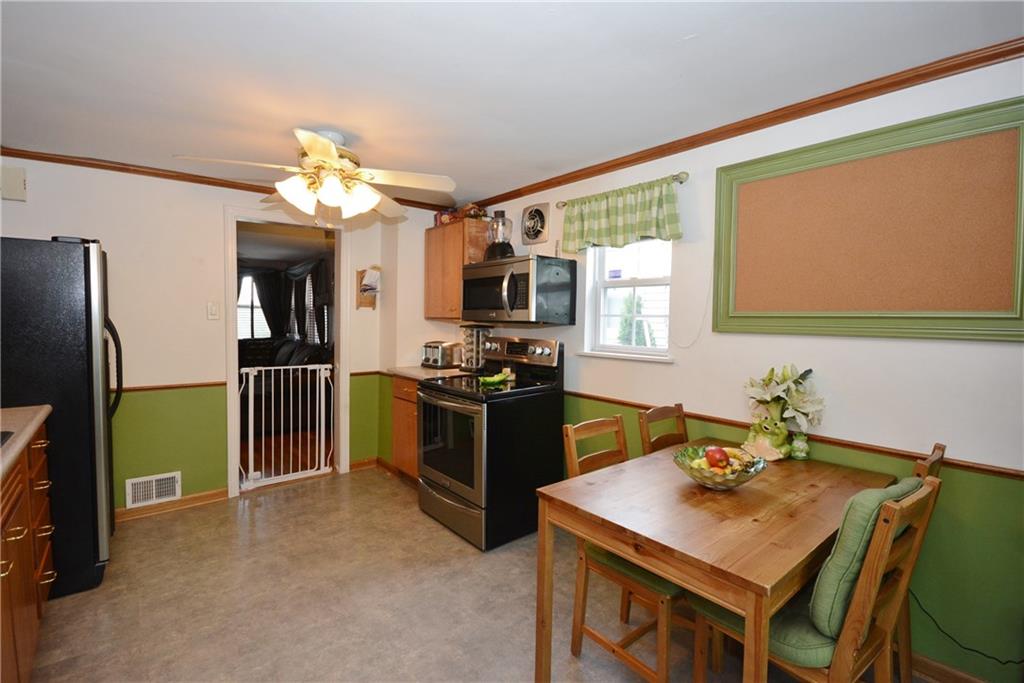 2147 Swallow Hill Road Pittsburgh, PA 15220 - Photo 7 of 19 Updated Kitchen Eat-In-Kitchen