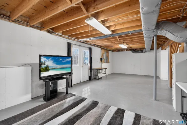 $545,000 | 26 Tanglewood Drive, Preston, CT 06365