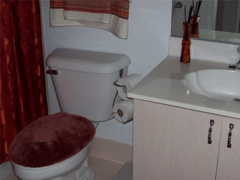 10891 Ravel Court Boca Raton, FL 33498 - Photo 14 of 16 Bathroom