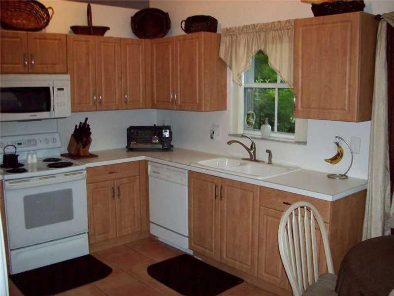 10891 Ravel Court Boca Raton, FL 33498 - Photo 2 of 16 Kitchen