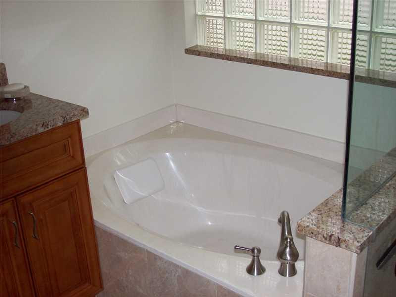 10891 Ravel Court Boca Raton, FL 33498 - Photo 9 of 16 Bathroom Master