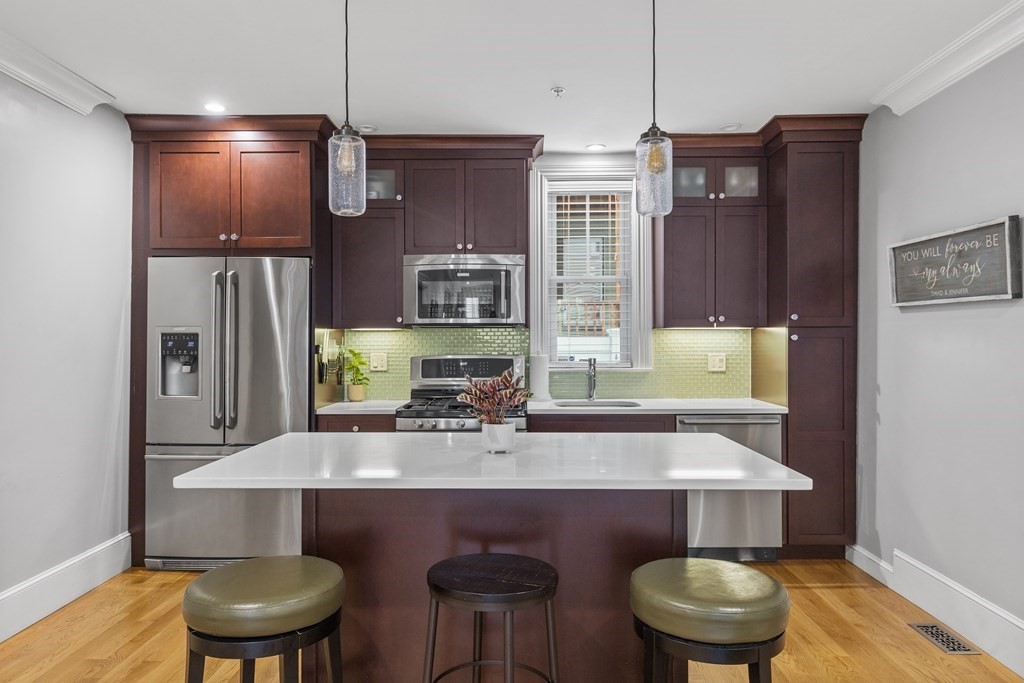7 Franklin Street, Unit 1 Boston, MA 02129 - Photo 10 of 34
