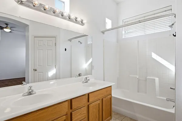 $2,100 | 906 East Sheffield Avenue, Chandler, AZ 85225