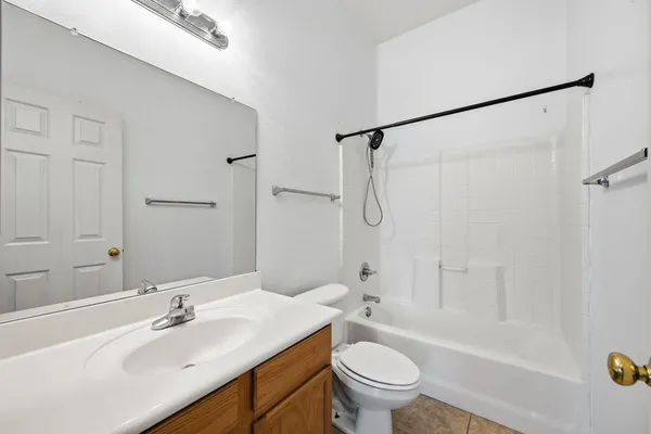 $2,100 | 906 East Sheffield Avenue, Chandler, AZ 85225