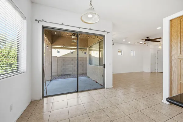 $2,100 | 906 East Sheffield Avenue, Chandler, AZ 85225