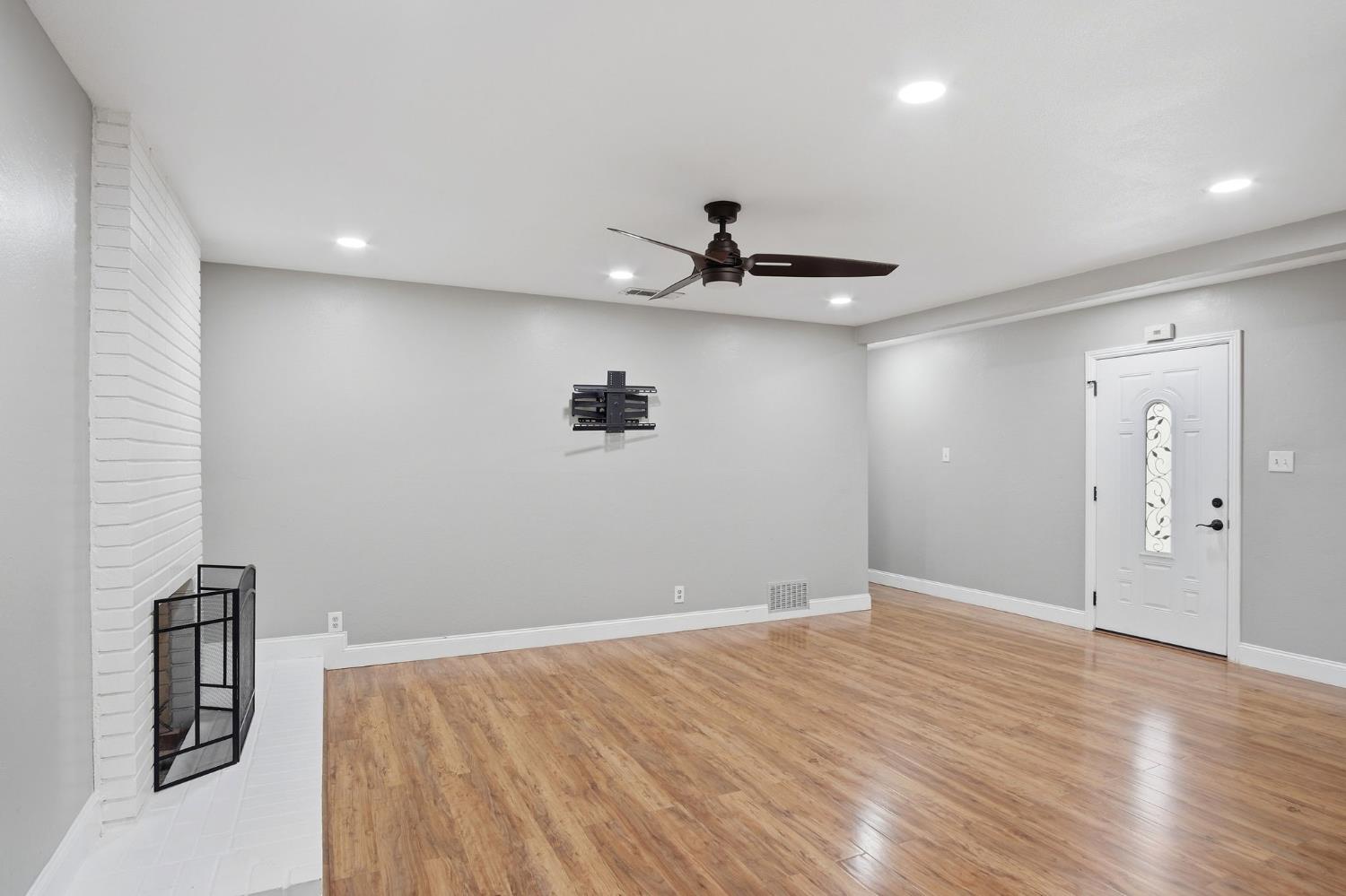 408 Jensen Road Gustine, CA 95322 - Photo 6 of 19 Gallery Image 6