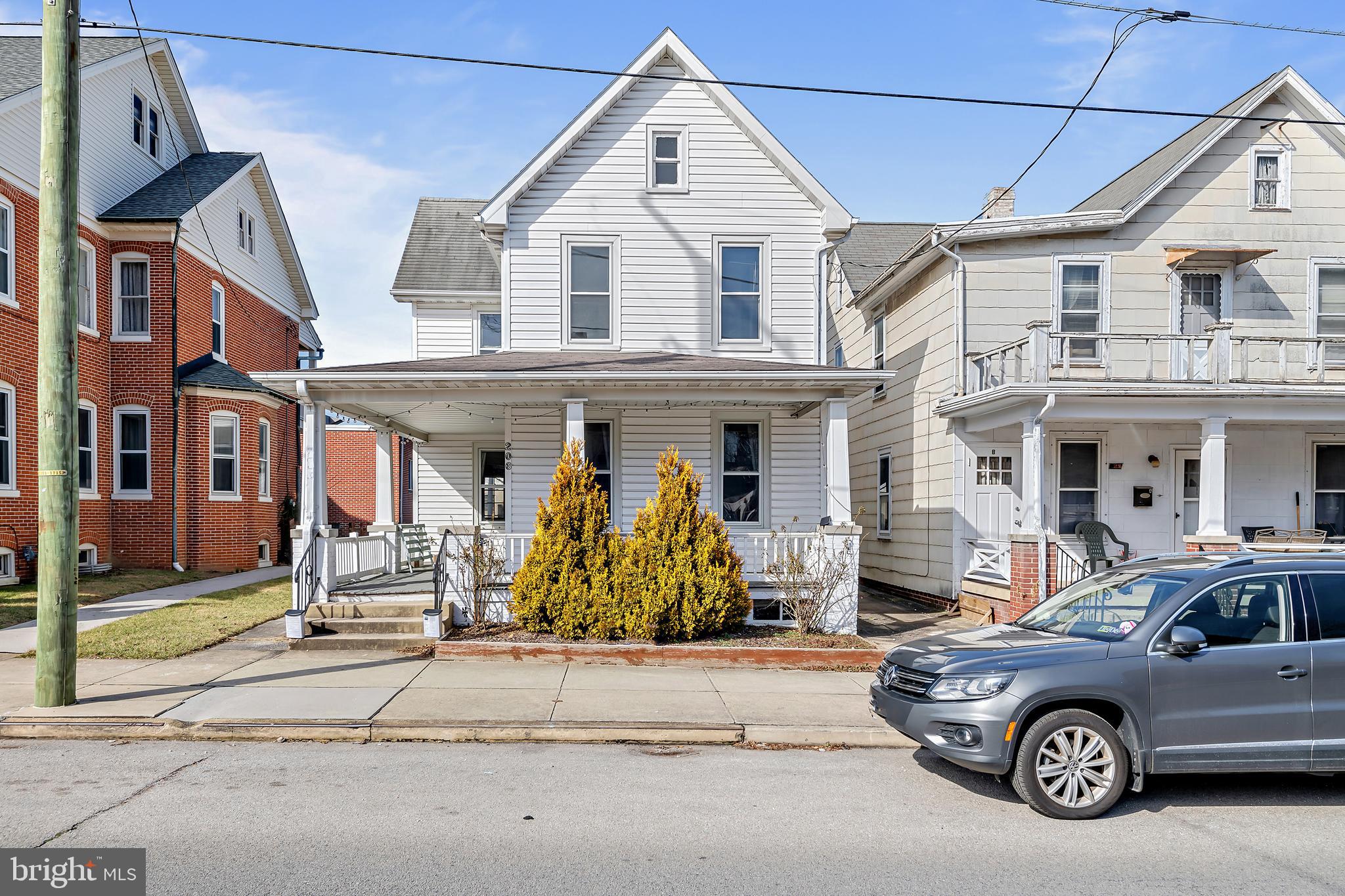 206 East Middle Street Hanover, PA 17331 - Photo 1 of 38 Gallery Image 1