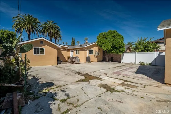 $1,300,000 | 1972 North Olive Avenue, Long Beach, CA 90806