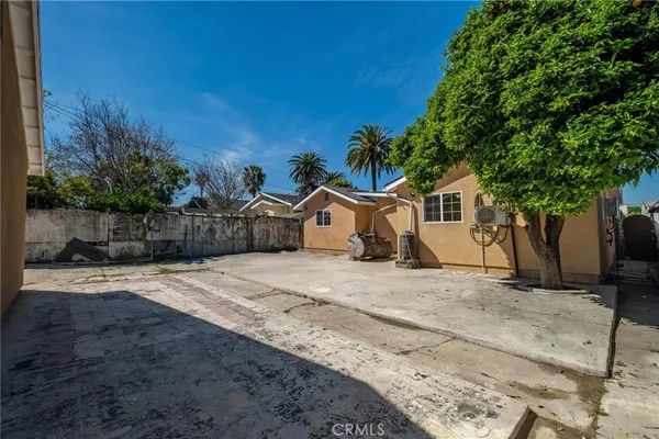 $1,300,000 | 1972 North Olive Avenue, Long Beach, CA 90806