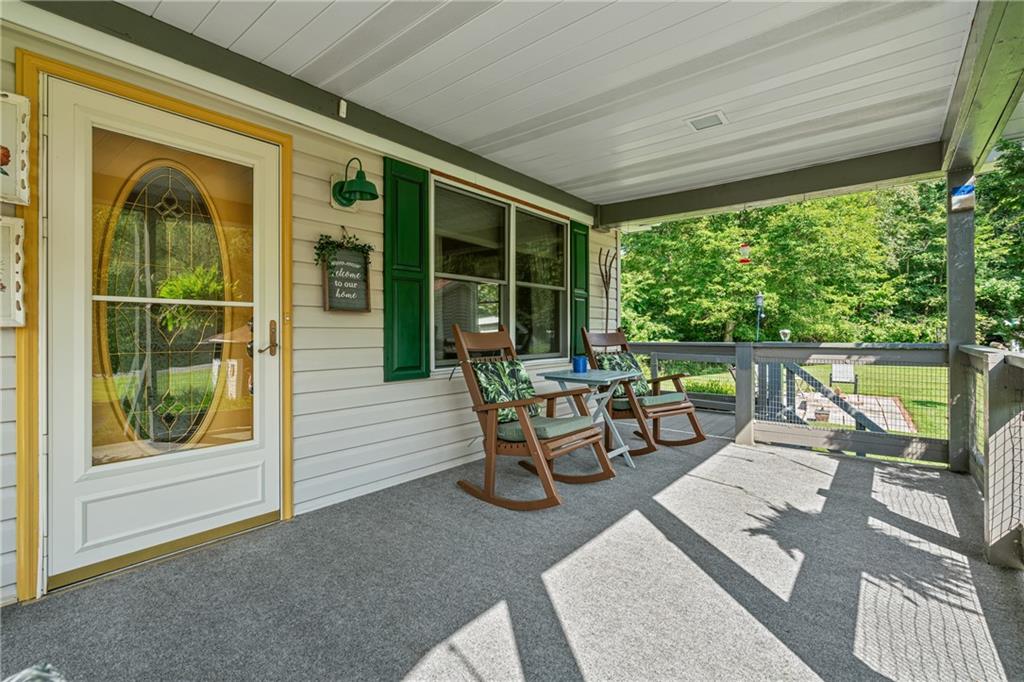 160 Cain Road Clinton, PA 15026 - Photo 4 of 34 Gallery Image 4