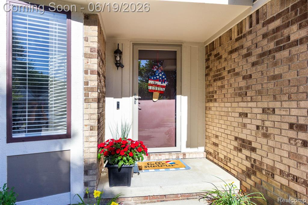 21508 Hall Road Trenton, MI 48183 - Photo 5 of 43