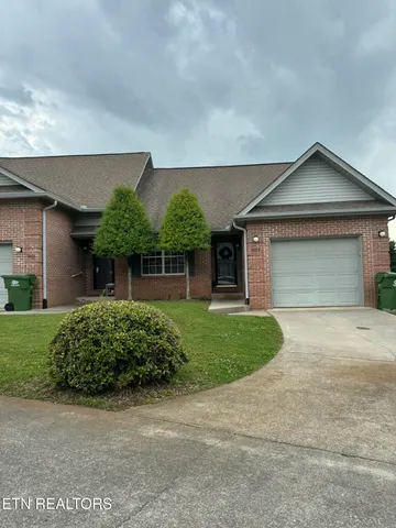 $2,250 | 1007 Huntington Pl Drive, Maryville, TN 37803