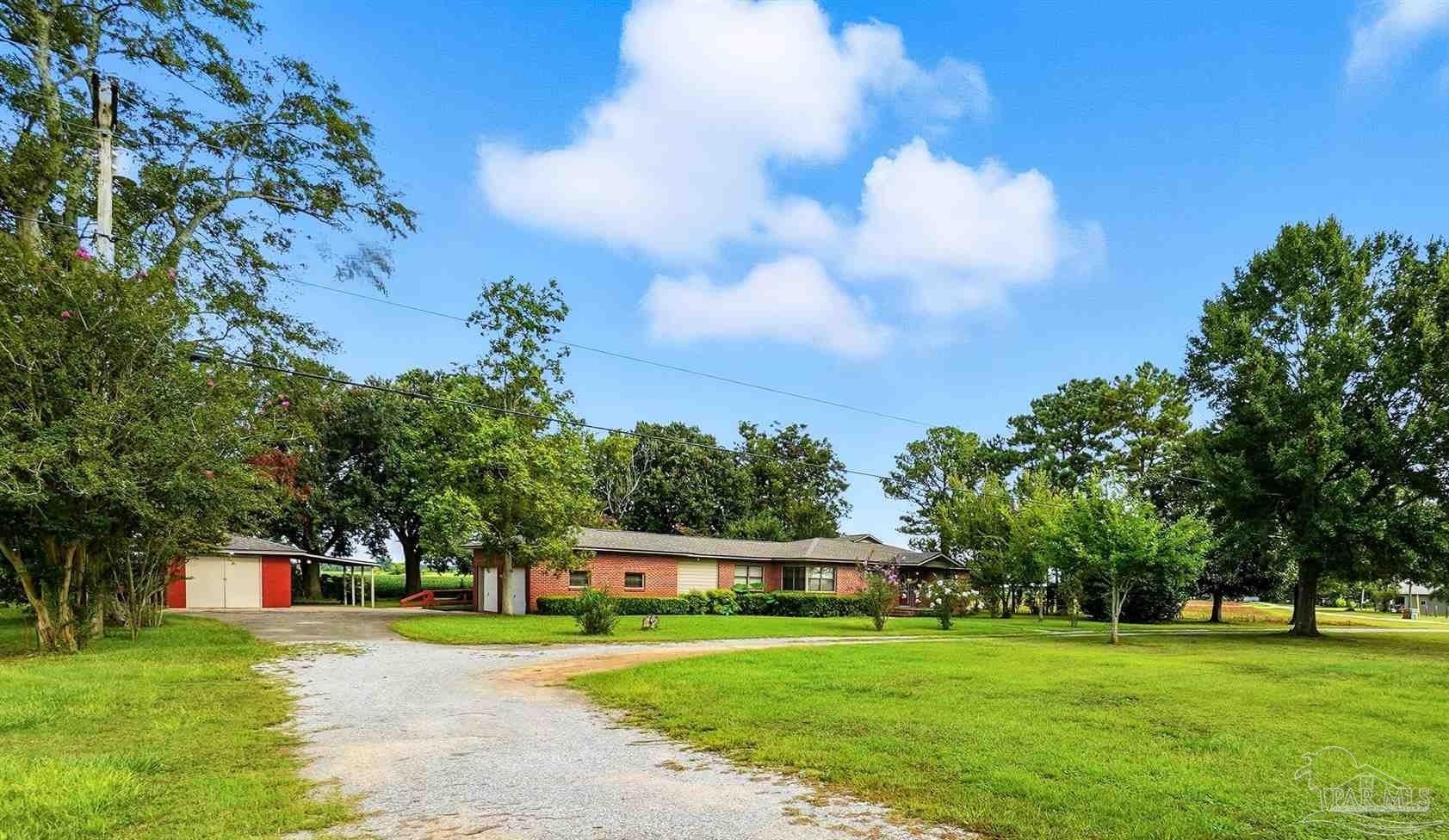 4627 Spring Street Jay, FL 32565 - Photo 4 of 44 Gallery Image 4
