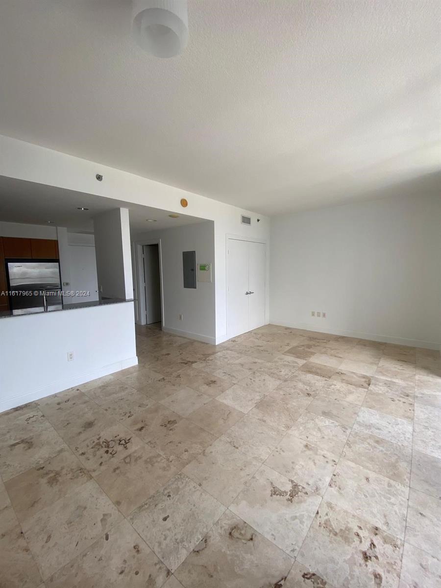 1060 Brickell Avenue, Unit 3309 Miami, FL 33131 - Photo 16 of 25