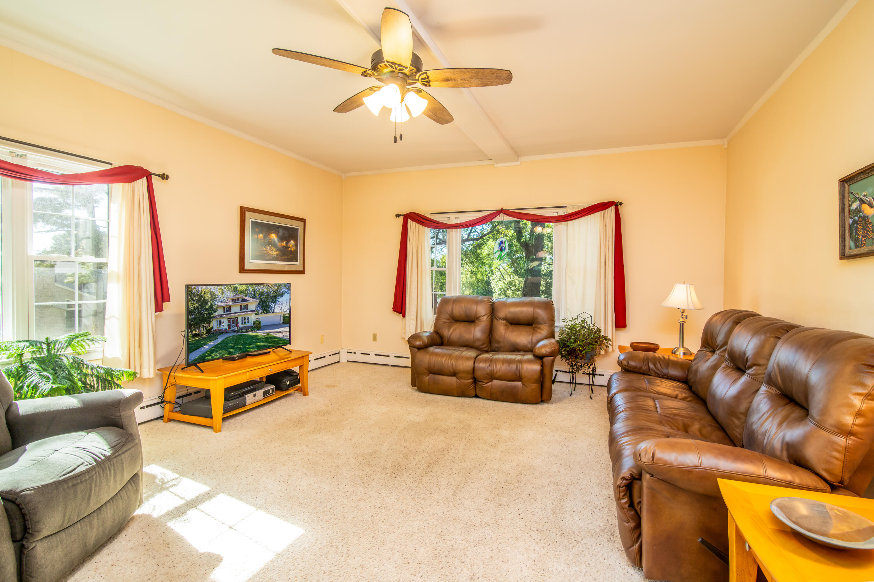 300 Birchcrest Road Horicon, WI 53032 - Photo 13 of 54 300 Birchcrest Rd-23-Edit