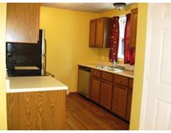 29 Drake Road, Unit 29 Fitchburg, MA 01420 - Photo 2 of 9 Gallery Image 2