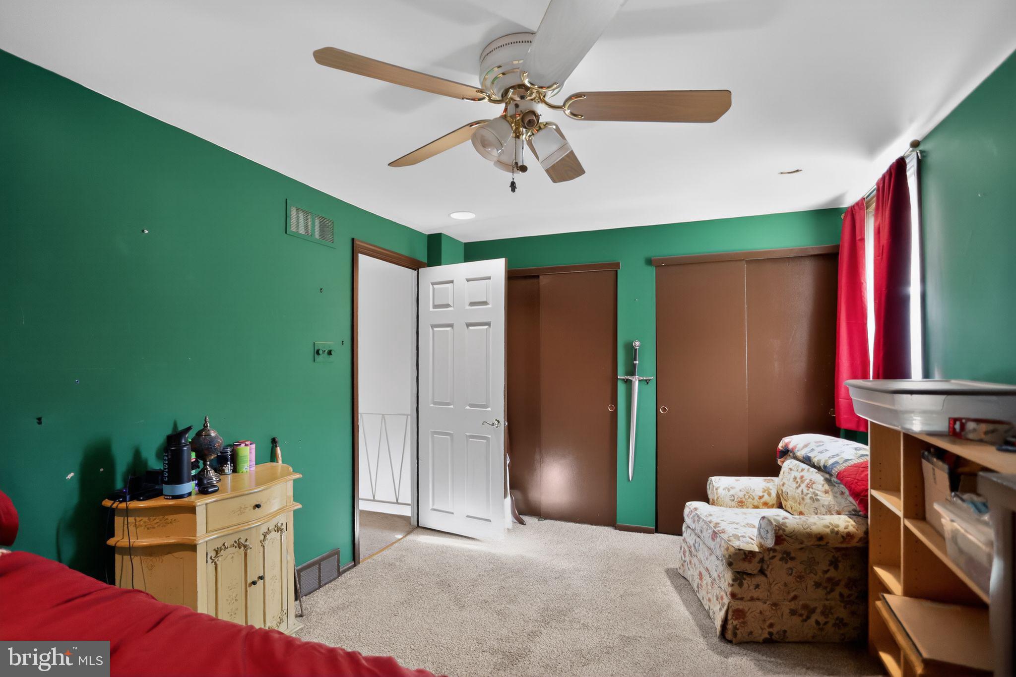 816 Susquehanna Road Philadelphia, PA 19111 - Photo 17 of 33 Gallery Image 17
