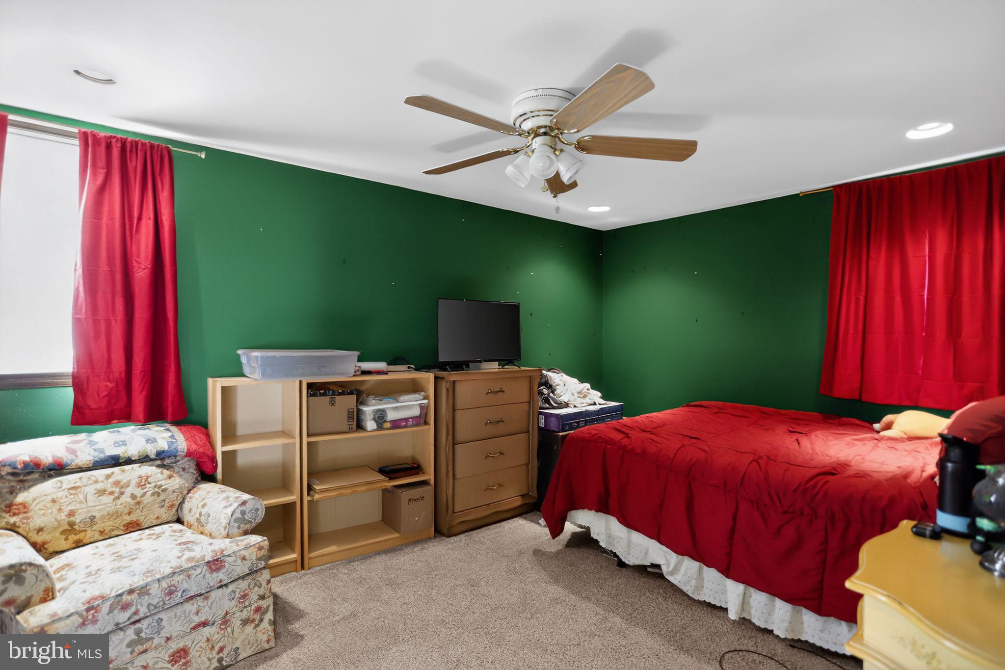 816 Susquehanna Road Philadelphia, PA 19111 - Photo 18 of 33 Gallery Image 18