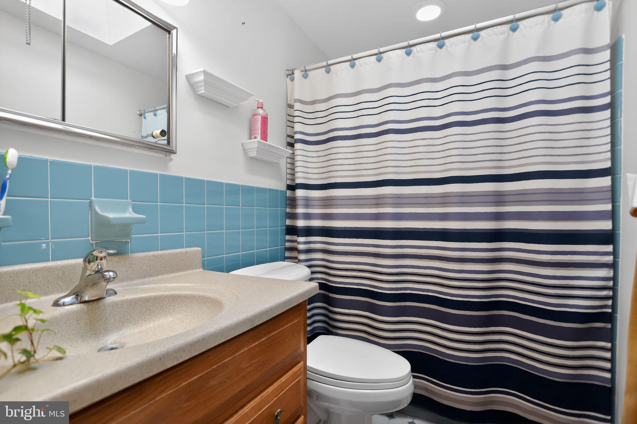 816 Susquehanna Road Philadelphia, PA 19111 - Photo 19 of 33 Gallery Image 19