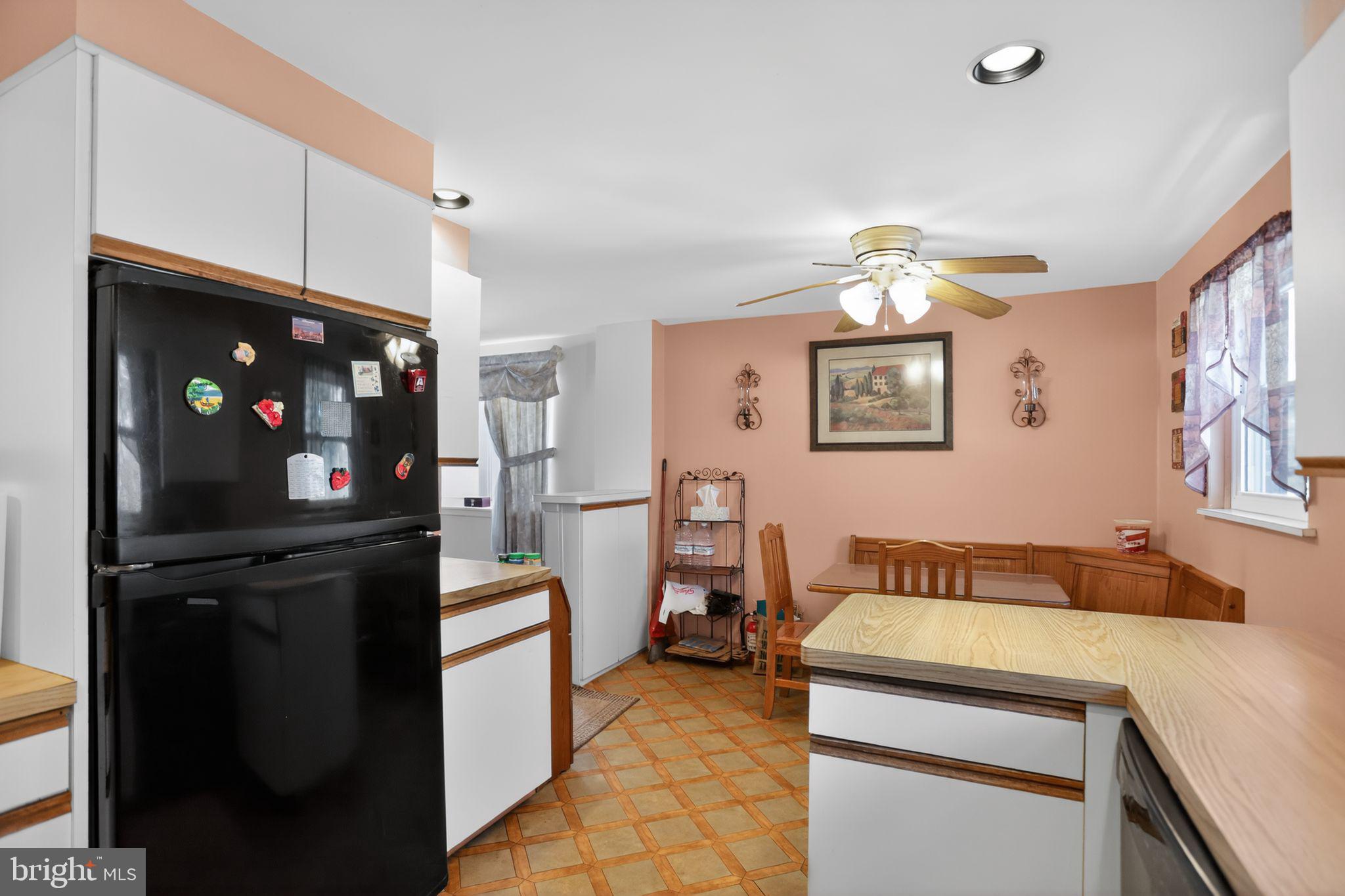 816 Susquehanna Road Philadelphia, PA 19111 - Photo 9 of 33 Gallery Image 9