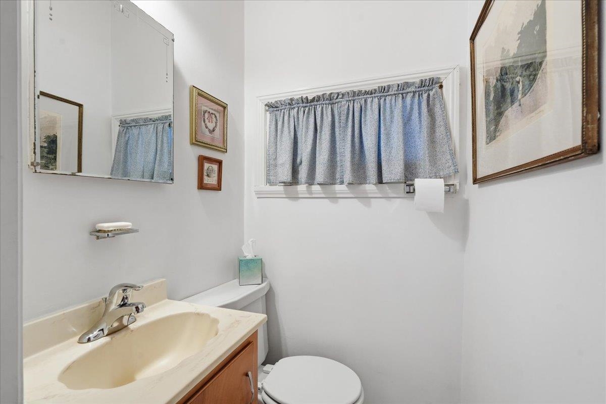 453 Virginia Madison, WI 53726 - Photo 12 of 34