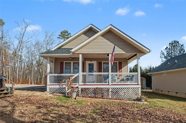 $299,900 | 135 Senecatu Drive, Waterloo, SC 29384