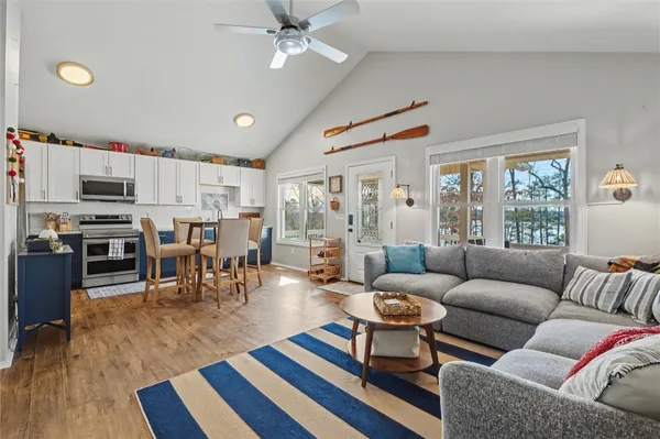 $299,900 | 135 Senecatu Drive, Waterloo, SC 29384